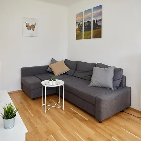 Gemuetliches In Zentraler Lage Apartmán Štýrský Hradec